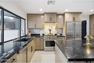 2002 E Vista Drive, Phoenix, AZ 85022 - Photo 7