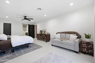 2002 E Vista Dr, Phoenix, AZ 85022 - Photo 11