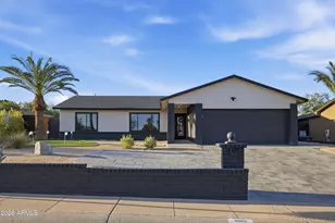 2002 E Vista Dr, Phoenix, AZ 85022 - Photo 35