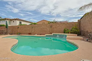 15933 W Mauna Loa Ln, Surprise, AZ 85379 - Photo 37