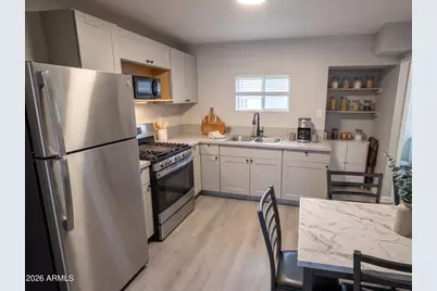 1801 N 25th Place, Phoenix, AZ 85008 - Photo 17