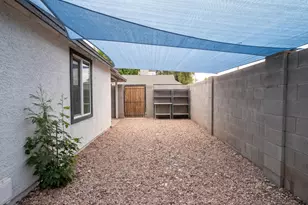 1801 North 25th Pl, Phoenix, AZ 85008 - Photo 33