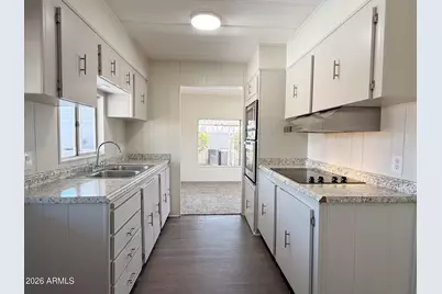 7558 E Baywood Avenue, Mesa, AZ 85208 - Photo 9