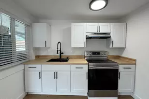1017 E Moreland St, Phoenix, AZ 85006 - Photo 1