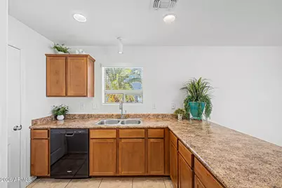 28981 N Coal Avenue, San Tan Valley, AZ 85143 - Photo 7