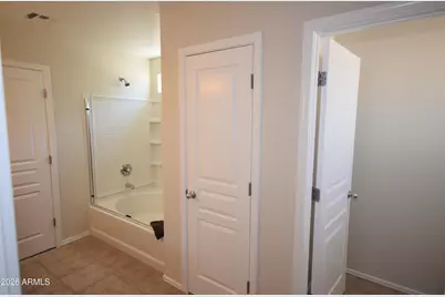 1079 E Country Crossing Way, San Tan Valley, AZ 85143 - Photo 17