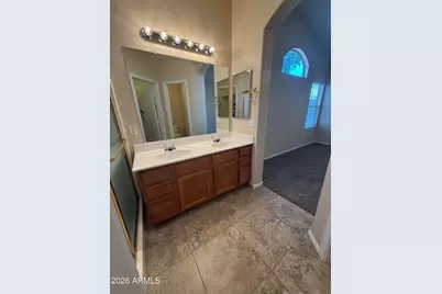 3236 E Kerry Lane, Phoenix, AZ 85050 - Photo 11