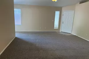 3236 E Kerry Ln, Phoenix, AZ 85050 - Photo 3