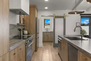 3101 N 82nd St, Scottsdale, AZ 85251 - Photo 9