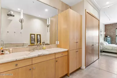 914 E Osborn Road #303, Phoenix, AZ 85014 - Photo 9