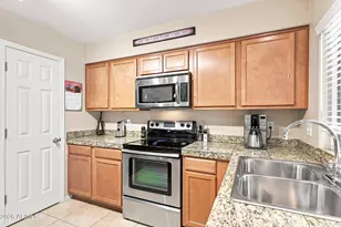 12812 N 28th St, Phoenix, AZ 85032 - Photo 9