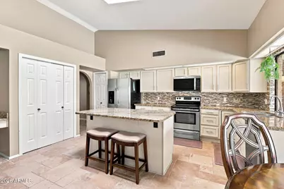 5724 E Danbury Road, Scottsdale, AZ 85254 - Photo 13