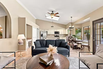 5724 E Danbury Road, Scottsdale, AZ 85254 - Photo 9