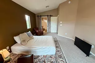 2725 E Mine Creek Rd, Phoenix, AZ 85024 - Photo 9