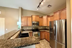 2725 E Mine Creek Rd, Phoenix, AZ 85024 - Photo 5