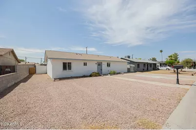 1907 W Denton Lane, Phoenix, AZ 85015 - Photo 1