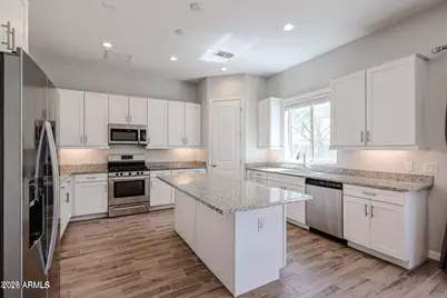 6521 E Michigan Avenue, Phoenix, AZ 85054 - Photo 13