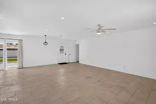 2225 W Topeka Dr, Phoenix, AZ 85027 - Photo 7
