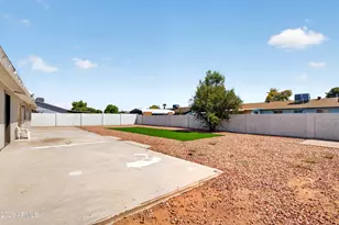 2225 W Topeka Dr, Phoenix, AZ 85027 - Photo 37