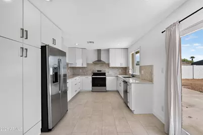 2225 W Topeka Drive, Phoenix, AZ 85027 - Photo 13