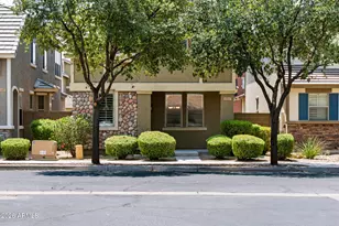4383 E Morrow Dr, Phoenix, AZ 85050 - Photo 3