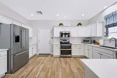 4383 E Morrow Drive, Phoenix, AZ 85050 - Photo 11