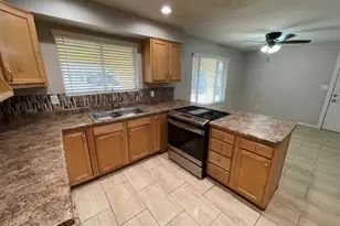 2211 N 54th Ln, Phoenix, AZ 85035 - Photo 5