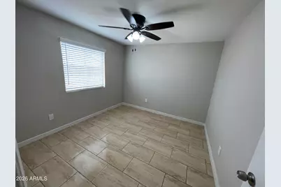 2211 N 54th Lane, Phoenix, AZ 85035 - Photo 15