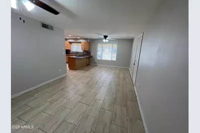 2211 N 54th Lane, Phoenix, AZ 85035 - Photo 9