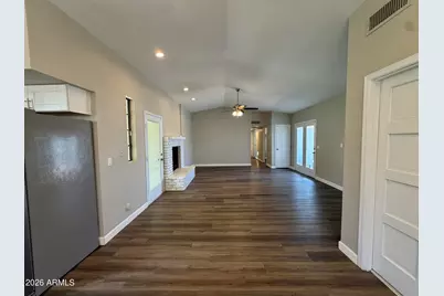 5201 W Mercer Lane, Glendale, AZ 85304 - Photo 11