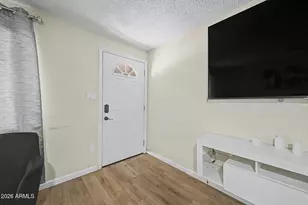 6226 W Almeria Rd, Phoenix, AZ 85035 - Photo 9