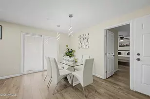 6226 W Almeria Rd, Phoenix, AZ 85035 - Photo 11