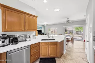 16039 W Indigo Ln, Surprise, AZ 85374 - Photo 7