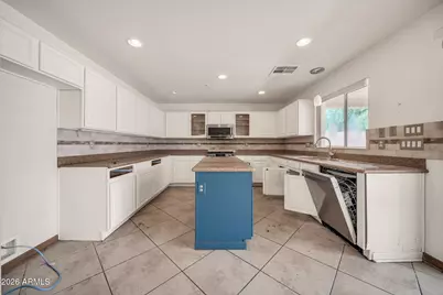 12780 W Milton Drive, Peoria, AZ 85383 - Photo 7