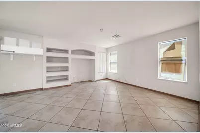 12780 W Milton Drive, Peoria, AZ 85383 - Photo 5