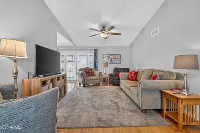 2032 W Meadow Drive, Phoenix, AZ 85023 - Photo 15