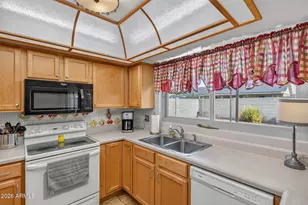 2032 W Meadow Dr, Phoenix, AZ 85023 - Photo 23
