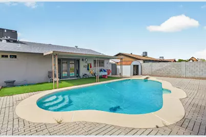 2032 W Meadow Drive, Phoenix, AZ 85023 - Photo 45