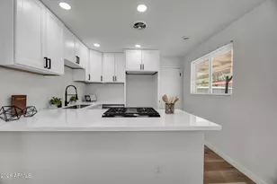 2866 W Diana Ave, Phoenix, AZ 85051 - Photo 11