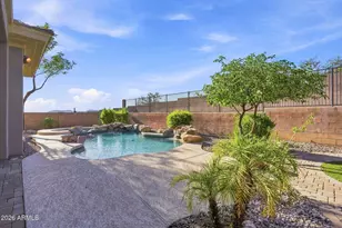 2538 W Shinnecock Way, Phoenix, AZ 85086 - Photo 43