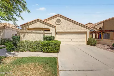 246 E Vaughn Avenue, Gilbert, AZ 85234 - Photo 3