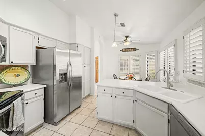 246 E Vaughn Avenue, Gilbert, AZ 85234 - Photo 15