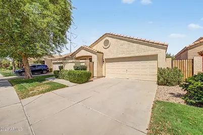 246 E Vaughn Avenue, Gilbert, AZ 85234 - Photo 5