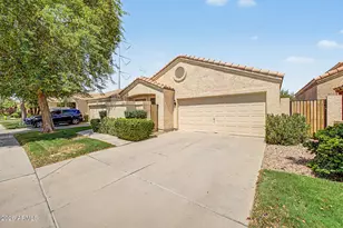 246 E Vaughn Ave, Gilbert, AZ 85234 - Photo 5