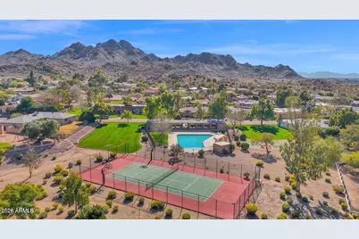 2818 E Malapai Drive, Phoenix, AZ 85028 - Photo 39