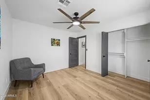 2818 E Malapai Dr, Phoenix, AZ 85028 - Photo 27