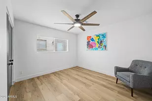 2818 E Malapai Dr, Phoenix, AZ 85028 - Photo 27
