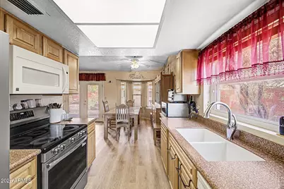 9609 W Echo Lane, Peoria, AZ 85345 - Photo 15