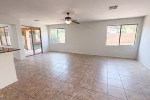 17641 W Valentine St, Surprise, AZ 85388 - Photo 15