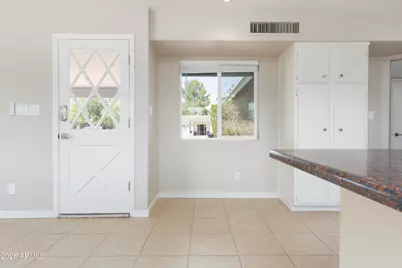 2243 E Karen Drive, Phoenix, AZ 85022 - Photo 9